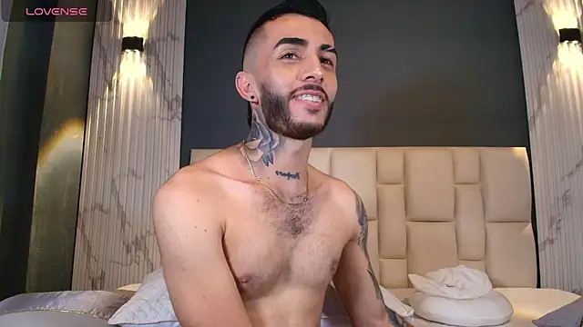 Snapshot of Marcelo_ruiz_ chatting on October 6, 7:51 pm Marcelo ruiz  online show from October 6, 7:51 pm