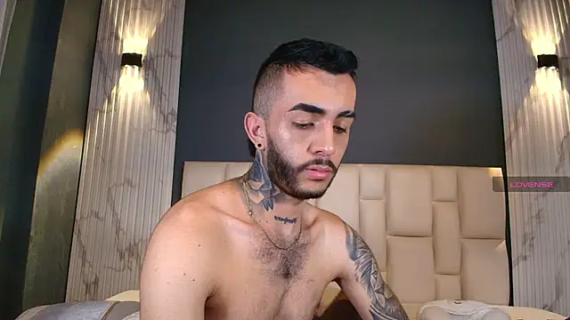 Snapshot of Marcelo_ruiz_ chatting on October 10, 8:13 pm Marcelo ruiz  online show from October 10, 8:13 pm