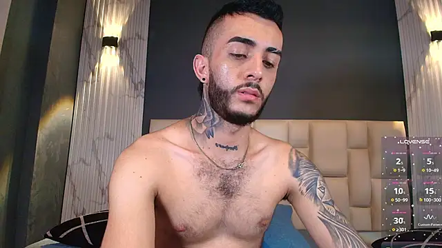 Snapshot of Marcelo_ruiz_ chatting on October 23, 8:01 pm Marcelo ruiz  online show from October 23, 8:01 pm