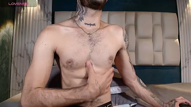 Snapshot of Marcelo_ruiz_ chatting on February 19, 9:06 am Marcelo ruiz  online show from February 19, 9:06 am