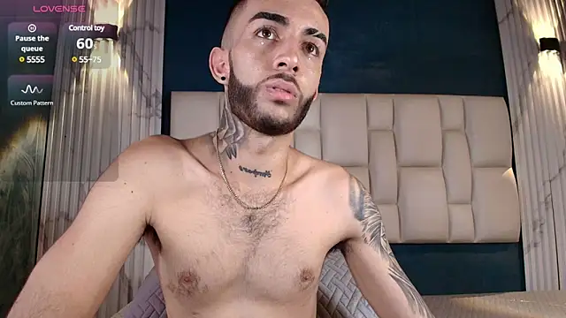 Snapshot of Marcelo_ruiz_ chatting on February 23, 7:25 pm Marcelo ruiz  online show from February 23, 7:25 pm