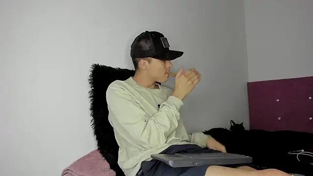 HeellBoy  online show from March 22, 3:00 am