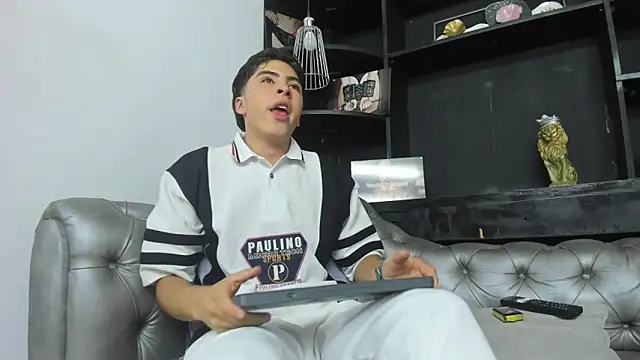 HeellBoy  online show from October 7, 8:46 pm