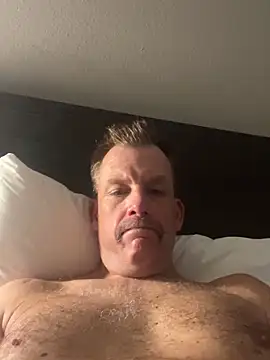 Snapshot of Firedad72FD chatting on December 31, 3:42 pm Firedad72FD online show from December 31, 3:42 pm