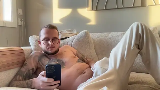 thehornyguy97 online show from December 21, 1:08 pm