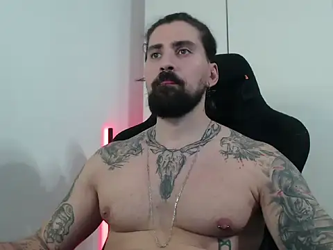 Snapshot of MateoHunk chatting on September 30, 4:32 pm MateoHunk online show from September 30, 4:32 pm