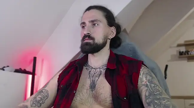 Snapshot of MateoHunk chatting on January 27, 8:17 pm MateoHunk online show from January 27, 8:17 pm