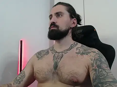 Snapshot of MateoHunk chatting on September 22, 8:25 am MateoHunk online show from September 22, 8:25 am