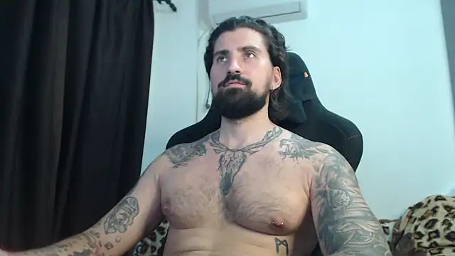 Snapshot of MateoHunk chatting on September 12, 2:50 pm MateoHunk online show from September 12, 2:50 pm