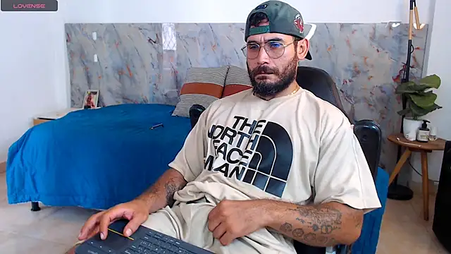 hanz col online show from December 19, 3:20 pm