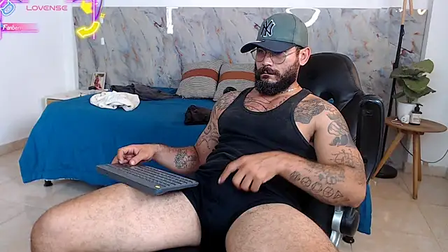 hanz col online show from December 14, 7:54 pm