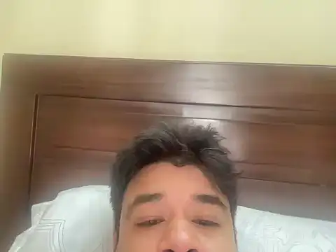 coolboy6566 online show from September 15, 7:32 am