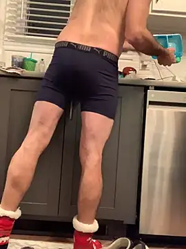 Snapshot of MaxVain chatting on December 7, 11:34 pm MaxVain online show from December 7, 11:34 pm