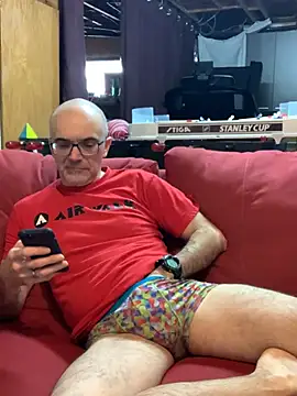 Snapshot of MaxVain chatting on February 22, 5:20 pm MaxVain online show from February 22, 5:20 pm