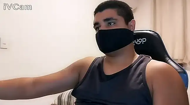 LeoPutaria online show from January 4, 11:48 pm