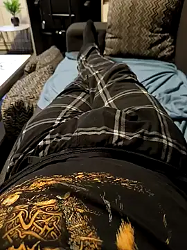 OdinWolf1990 online show from December 26, 10:26 am