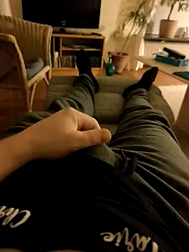 OdinWolf1990 online show from December 31, 6:27 am