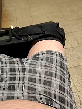 OdinWolf1990 online show from December 11, 5:55 am