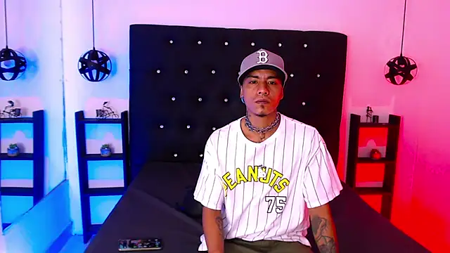 Mowgli FFun online show from September 23, 3:17 am