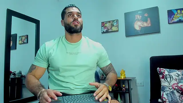 SamirHazard97 online show from October 28, 9:17 pm