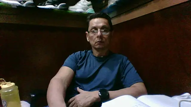 MarcusKelvin online show from November 17, 4:10 pm