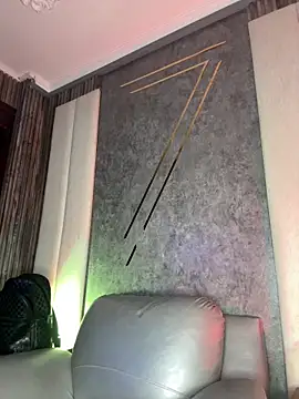 AaronCruz  online show from February 4, 2:39 am