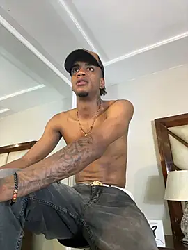 AaronCruz  online show from December 11, 7:54 pm