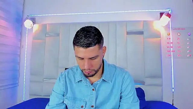 Snapshot of Jacoob19_ chatting on February 11, 12:27 pm Jacoob19  online show from February 11, 12:27 pm