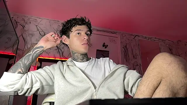 Saturno v online show from February 11, 9:25 pm