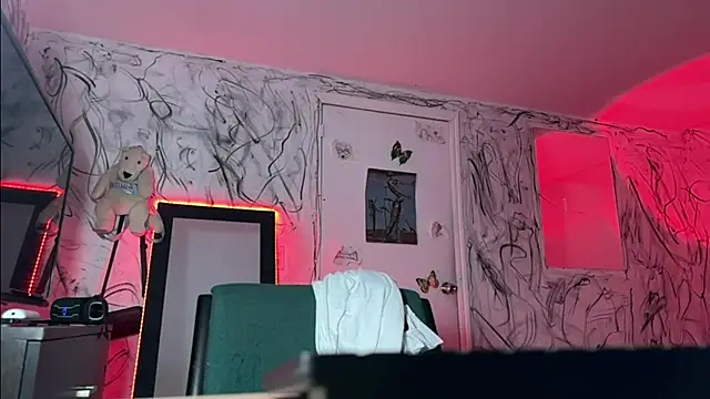 Saturno v online show from February 7, 10:20 pm