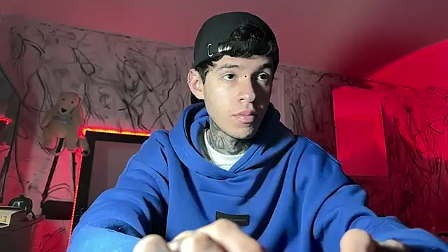 Saturno v online show from January 29, 12:12 am