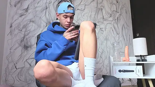 Saturno v online show from October 3, 11:15 am