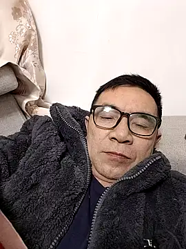 yjw6688 online show from March 7, 10:46 am