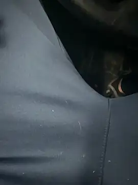 Luis0klk online show from March 15, 10:00 pm