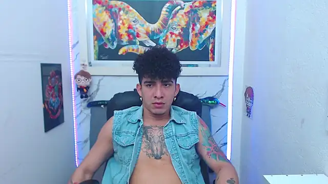 targuerian22 online show from November 30, 2:35 am