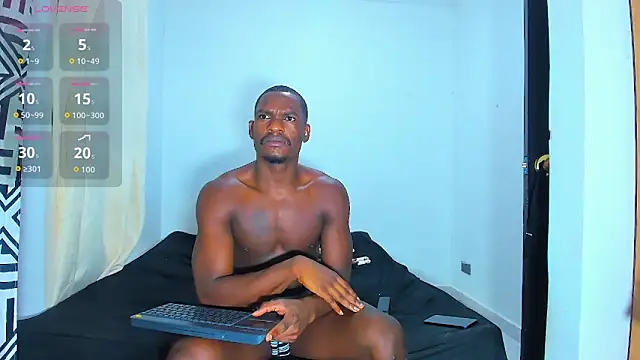 edwin mosquera1 online show from October 1, 11:19 pm