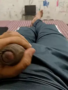 Gururonny07 online show from March 8, 11:00 am