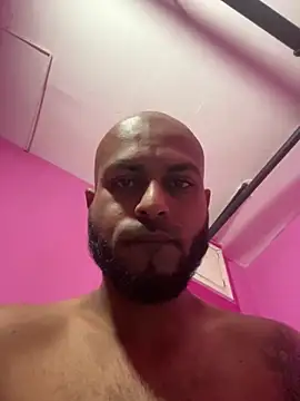 islandvybee55 online show from February 19, 9:39 am