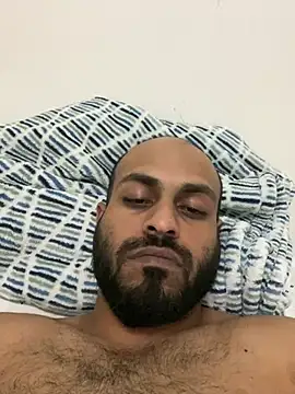 Snapshot of islandvybee55 chatting on February 27, 2:08 am islandvybee55 online show from February 27, 2:08 am