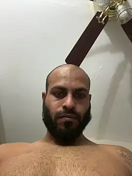 islandvybee55 online show from March 20, 7:40 pm