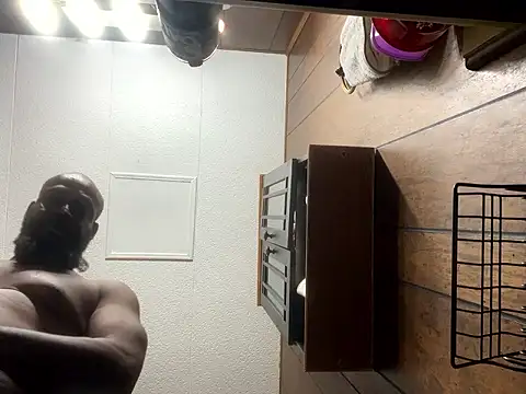 SukItSlo444 online show from April 16, 10:45 pm