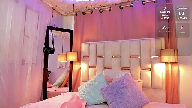 Nathan Smith  online show from December 7, 12:02 pm