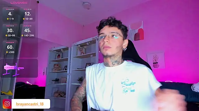 Ian Castillo  online show from December 3, 11:27 am