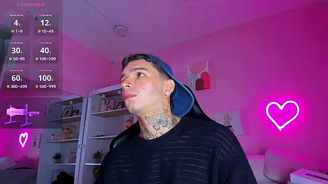 Ian Castillo  online show from September 16, 11:33 am