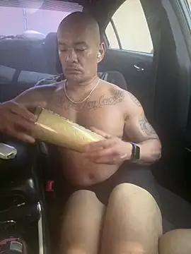 Snapshot of EatMyCake831 chatting on October 27, 8:11 pm EatMyCake831 online show from October 27, 8:11 pm