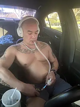 Snapshot of EatMyCake831 chatting on January 28, 5:14 pm EatMyCake831 online show from January 28, 5:14 pm