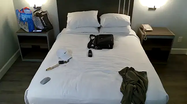 Snapshot of EatMyCake831 chatting on January 9, 7:40 pm EatMyCake831 online show from January 9, 7:40 pm