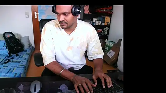 pleasure 5844 online show from November 12, 1:50 pm