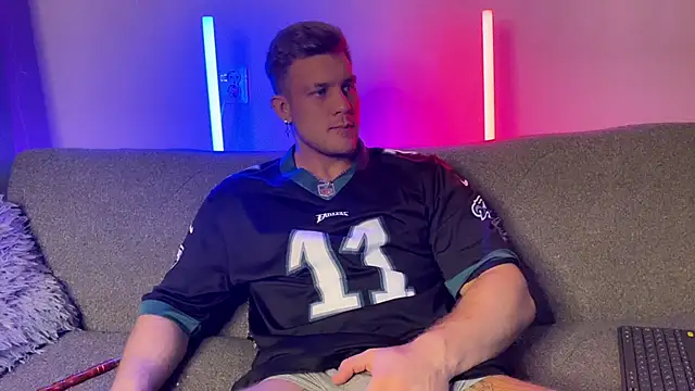 Adam misti online show from January 22, 1:21 pm