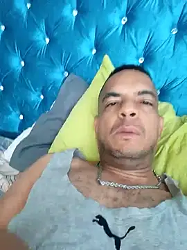 latinmartin73 online show from January 11, 11:34 am